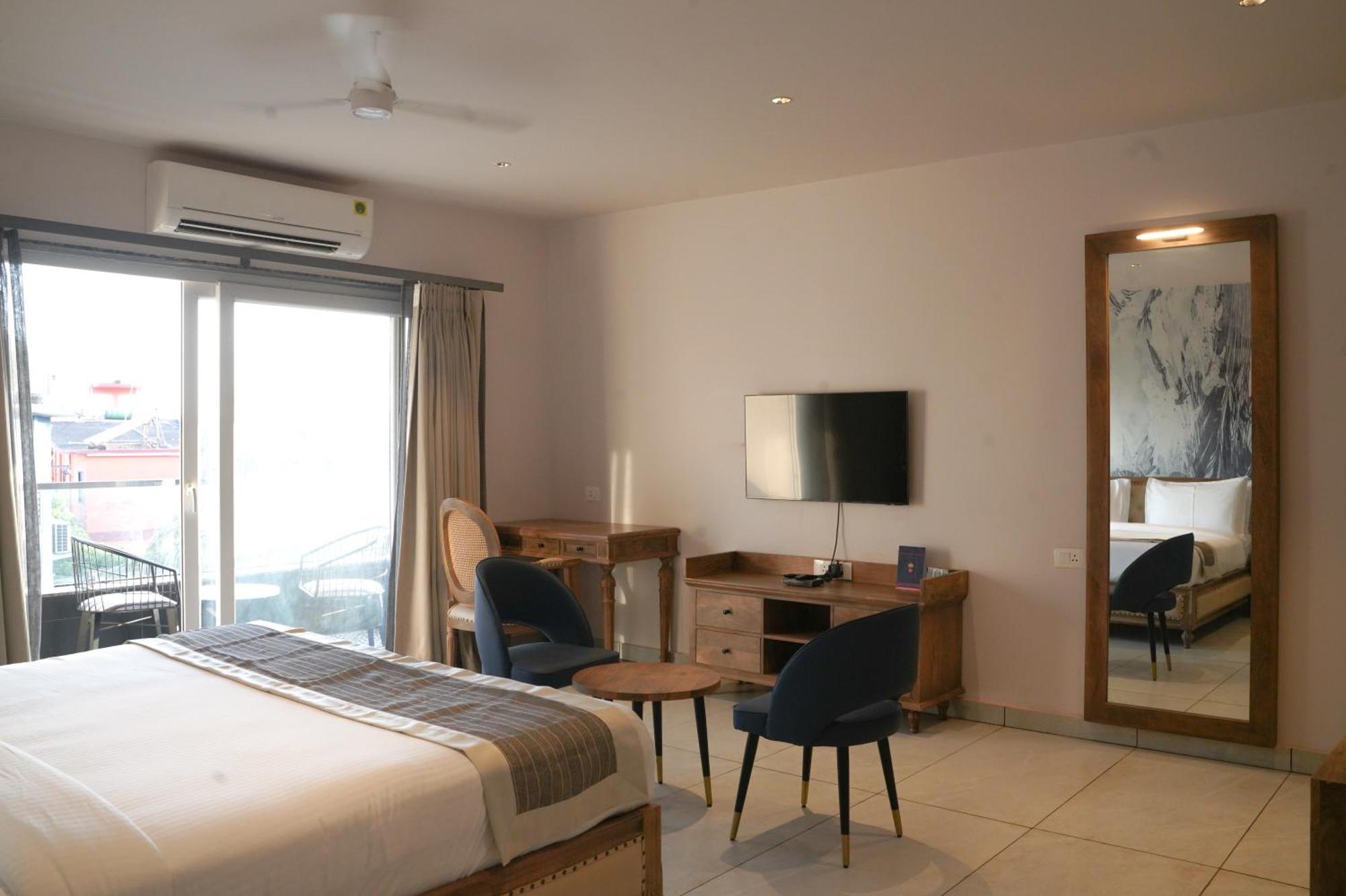 Ariena By Spree Hotels Goa Morjim Exterior photo